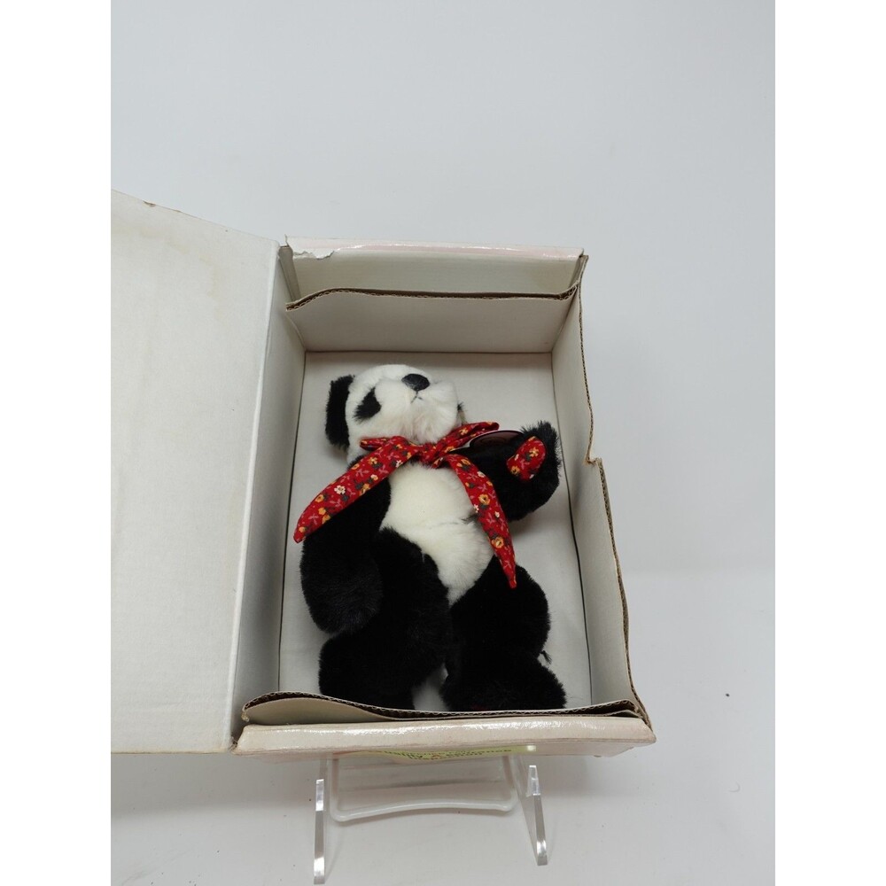 Annette Funicello Bear Co. Nubby #C47411 – Limited Ed, Tags, Box Damage